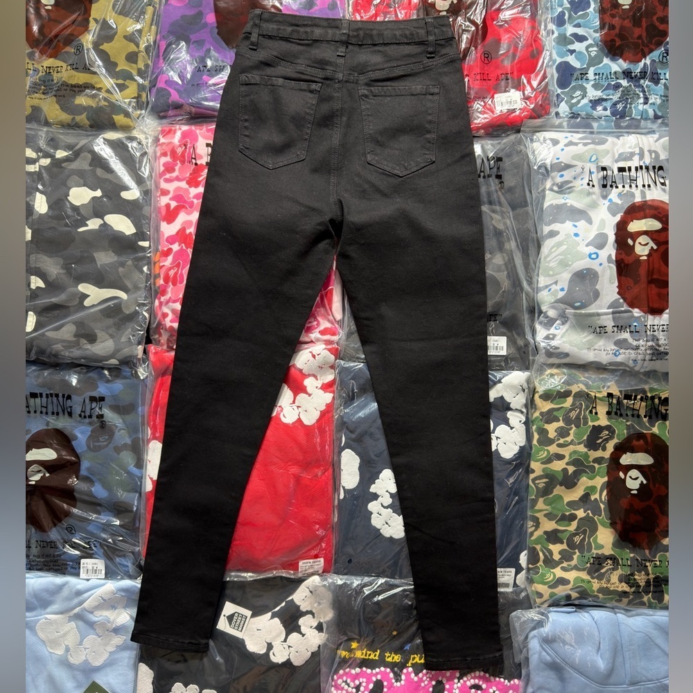 Forever 21 High-waisted Black Skinny Jeans - Picture 3 of 4